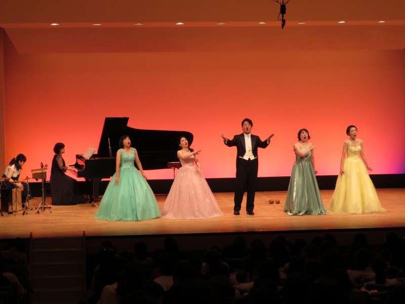 ママと子どものはじめての音楽会～こんにちは！オペラ～アーカイブイメージ1