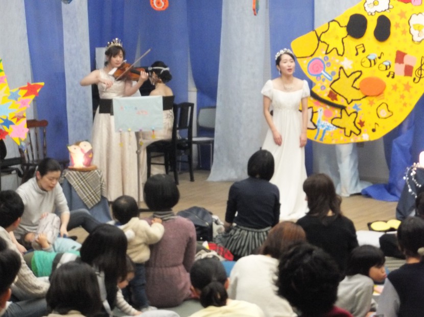 accieの0才からのコンサート「月あかりの子守唄」アーカイブイメージ1